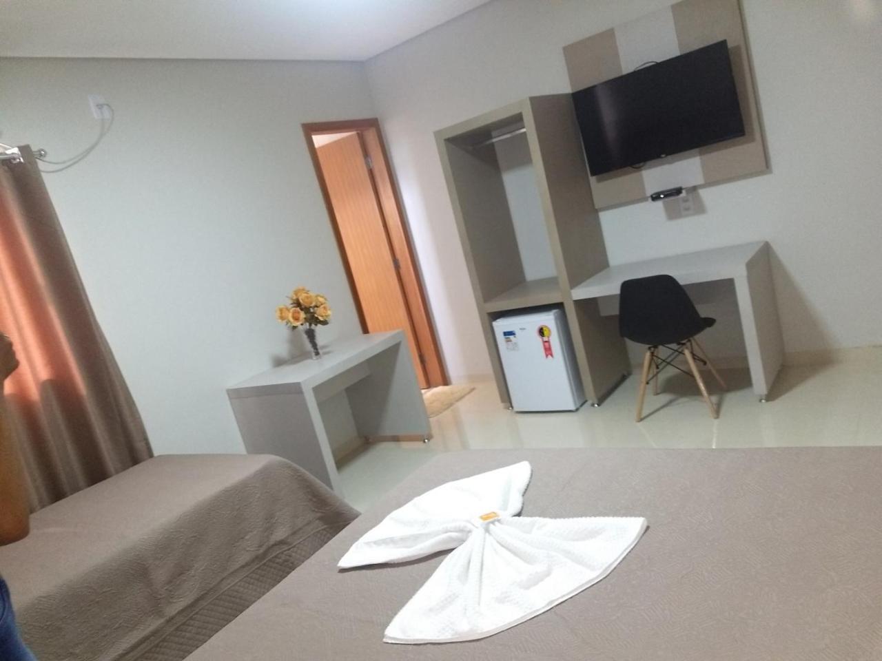 Hotel Ideal Araguaína Buitenkant foto